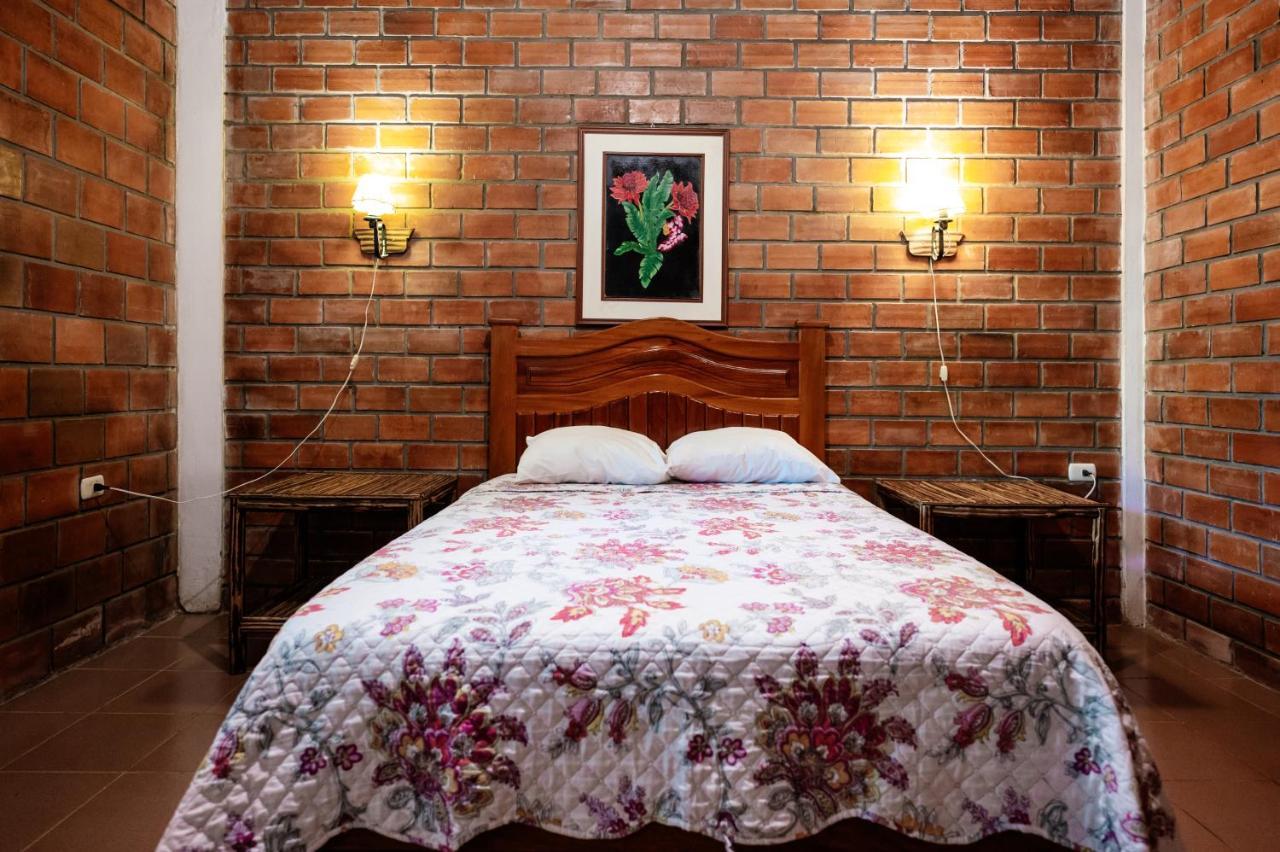 Huingos Eco Lodge Tarapoto Bagian luar foto
